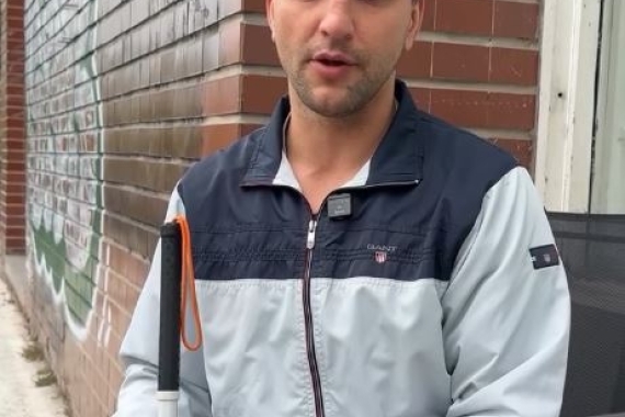 ТЦК виписали 40 тисяч гривень штрафу чоловіку, який повністю втратив зір